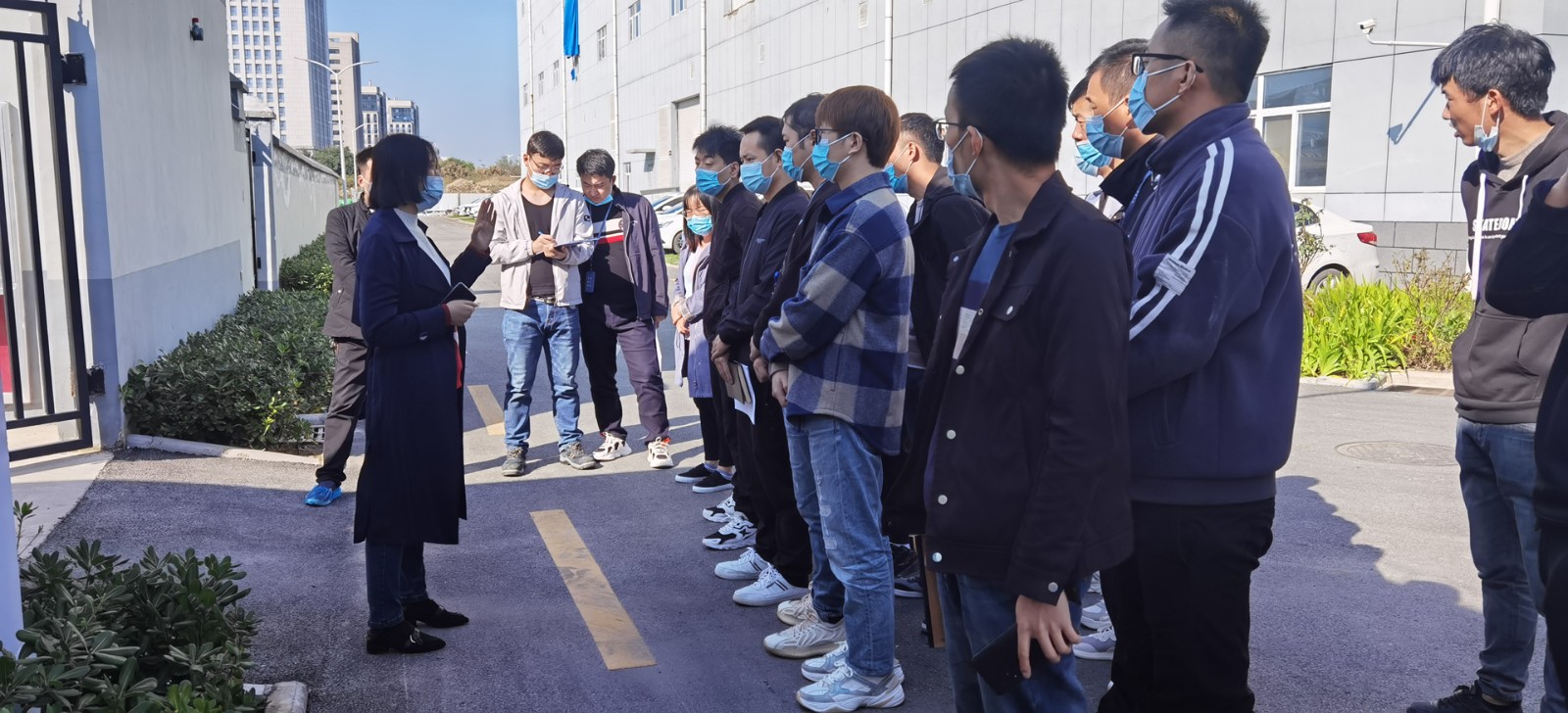 undefined AC米兰微电动力部组织开展化学品泄漏应急演练